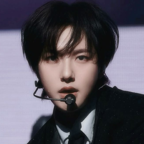 Renjun gallery image