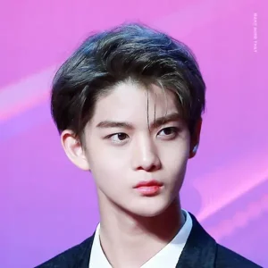 Jinyoung gallery image