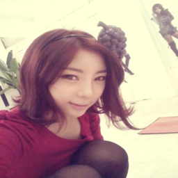 Jooyi gallery image