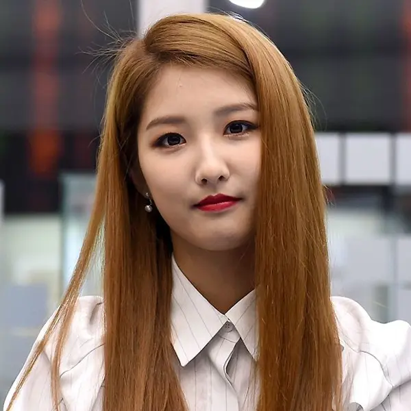 Imagem da galeria de Jihyun