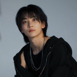 Jeonghan gallery image