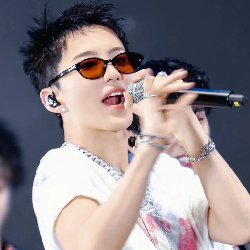 Hoshi gallery image