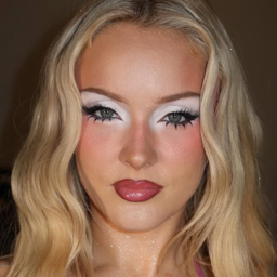 Zara Larsson gallery image