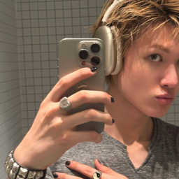 Martin gallery image