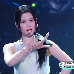 LEE SONGHYUN gallery image