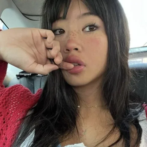 Beabadoobee 1