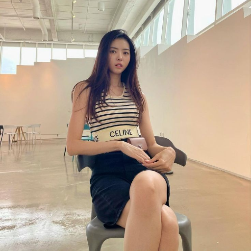 Gambar galeri Nayoung