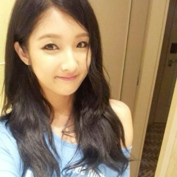 Imagem da galeria de Jihyun