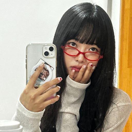 Larawan sa gallery ni Yeyoung