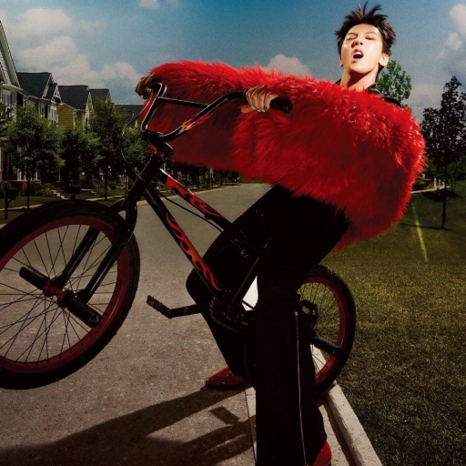 G-Dragon gallery image