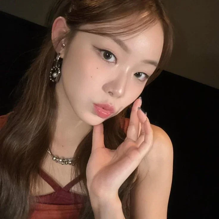 Suhyeon gallery image