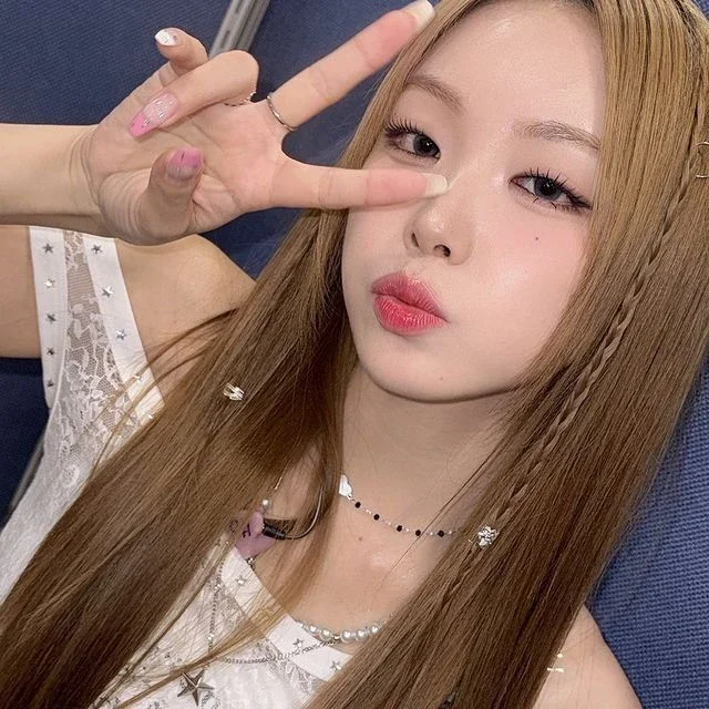 Suhyeon gallery image
