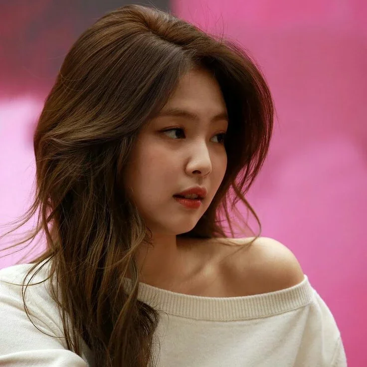 Jennie gallery image