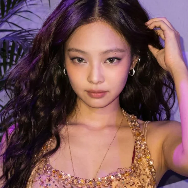 Jennie gallery image