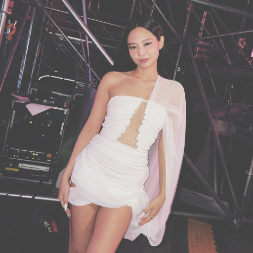 Jennie gallery image