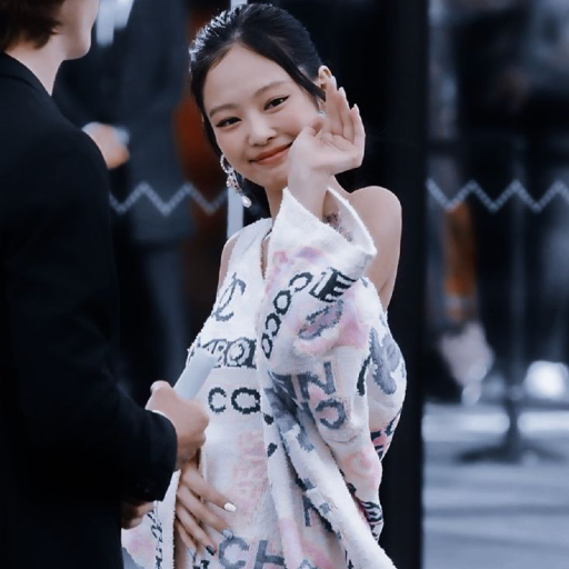 Jennie gallery image