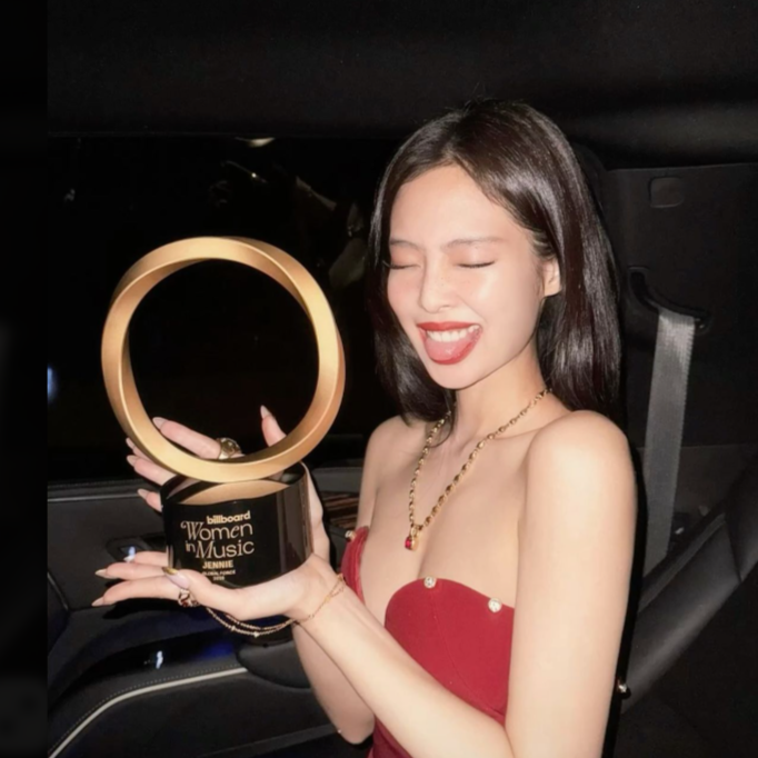 Jennie gallery image