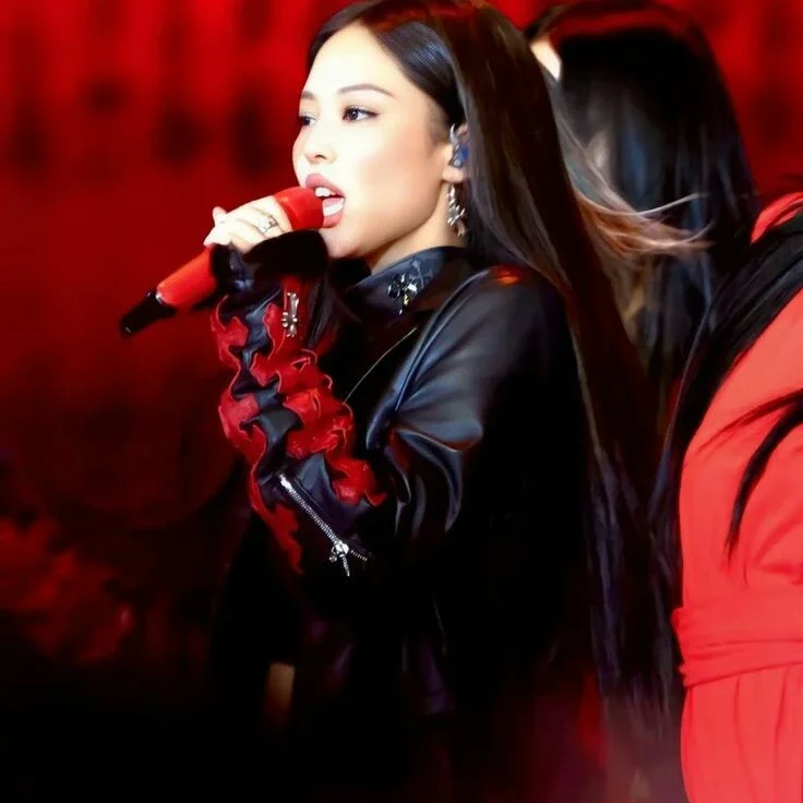 Jennie gallery image