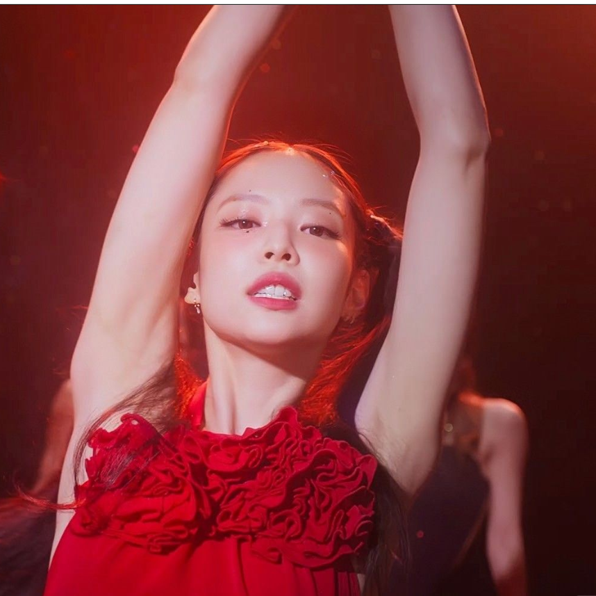 Jennie gallery image