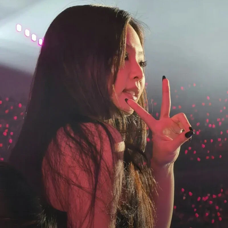 Jennie gallery image