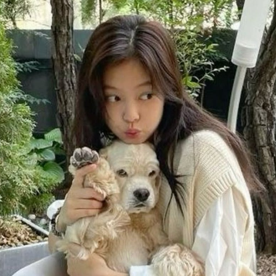 Jennie gallery image