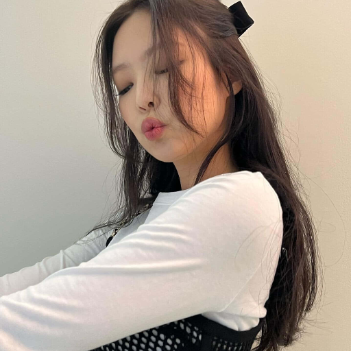 Jennie gallery image