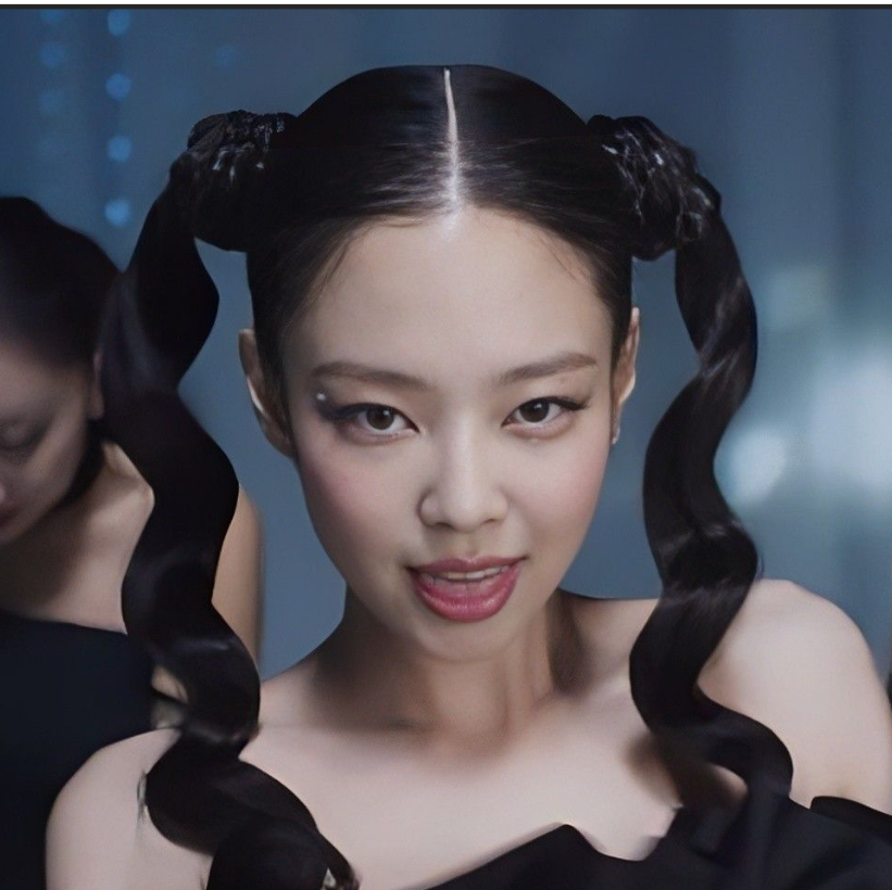 Jennie gallery image