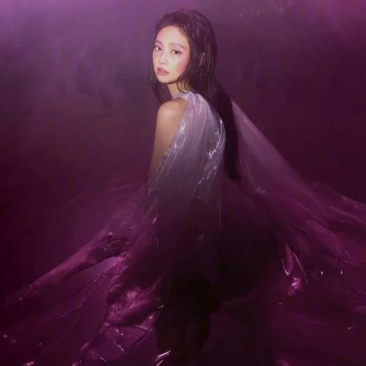 Jennie gallery image