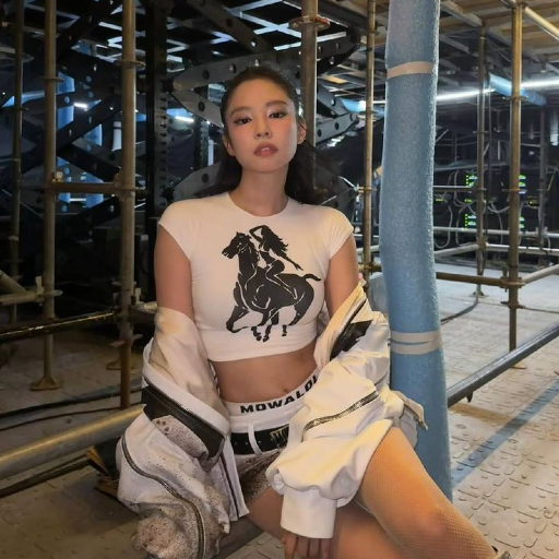 Jennie gallery image