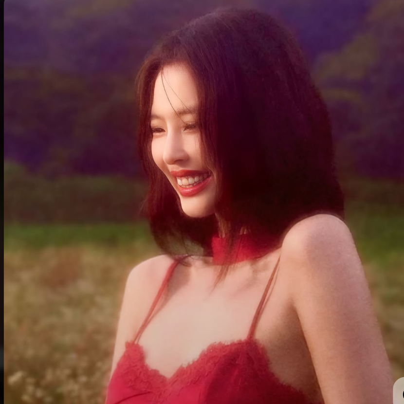 Jennie gallery image