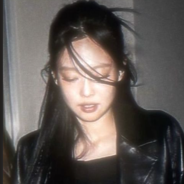 Jennie gallery image