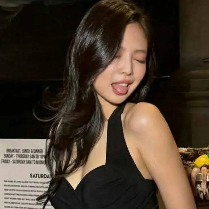 Jennie gallery image