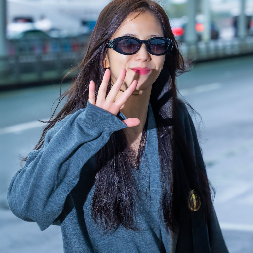 Jisoo gallery image