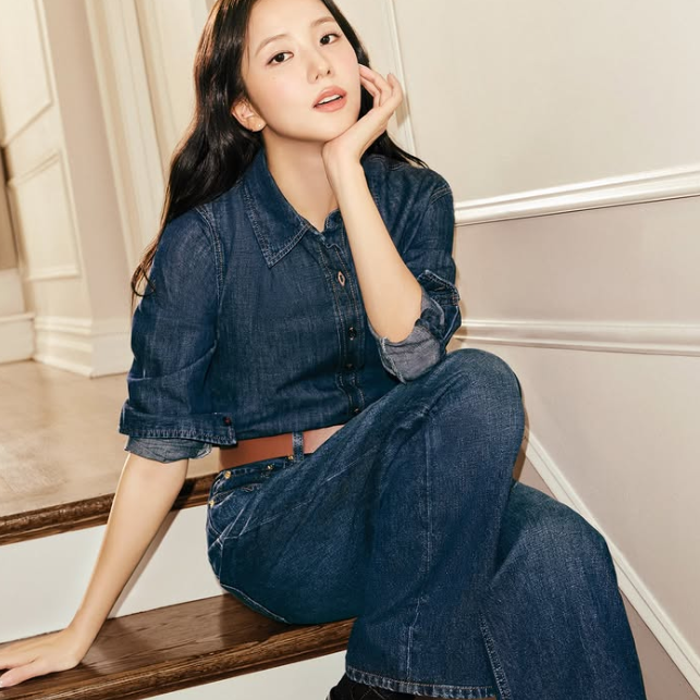 Jisoo gallery image