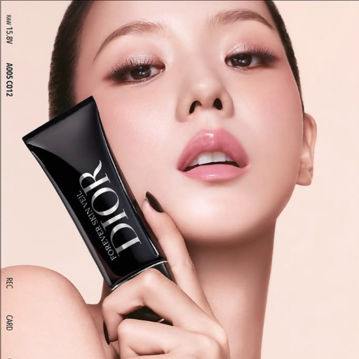 Jisoo gallery image