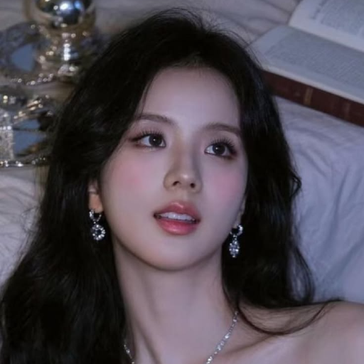 Jisoo gallery image