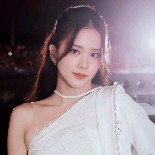 Jisoo gallery image