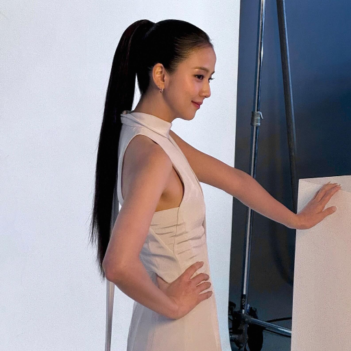 Jisoo gallery image