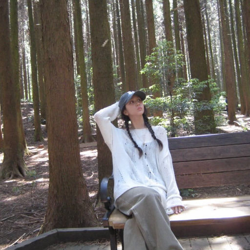 Jisoo gallery image
