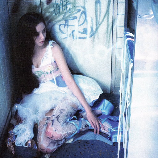 Jisoo gallery image