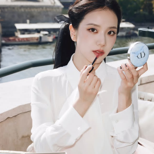 Jisoo gallery image