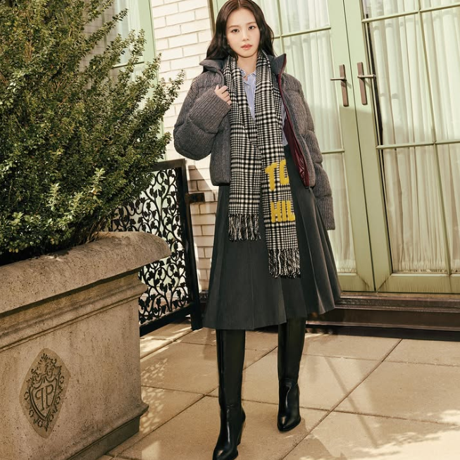 Jisoo gallery image
