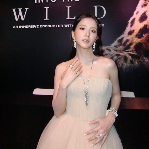 Jisoo gallery image