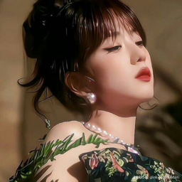 Jisoo gallery image