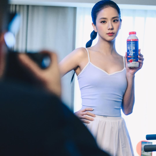 Jisoo gallery image