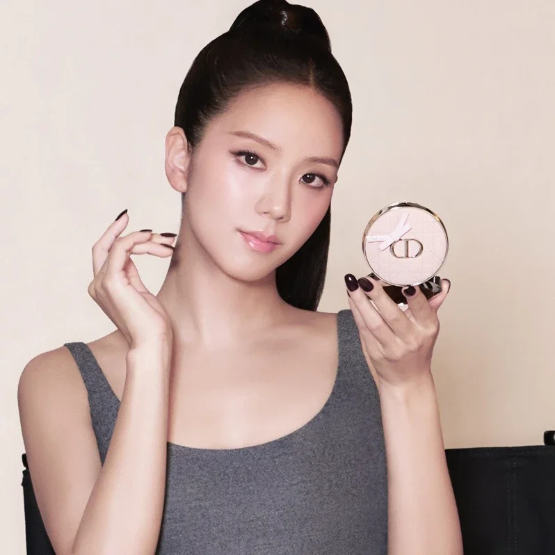 Jisoo gallery image