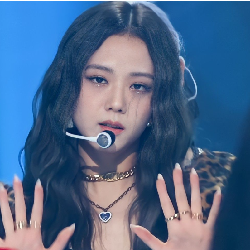 Jisoo gallery image