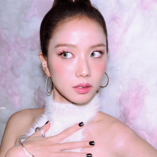Jisoo gallery image