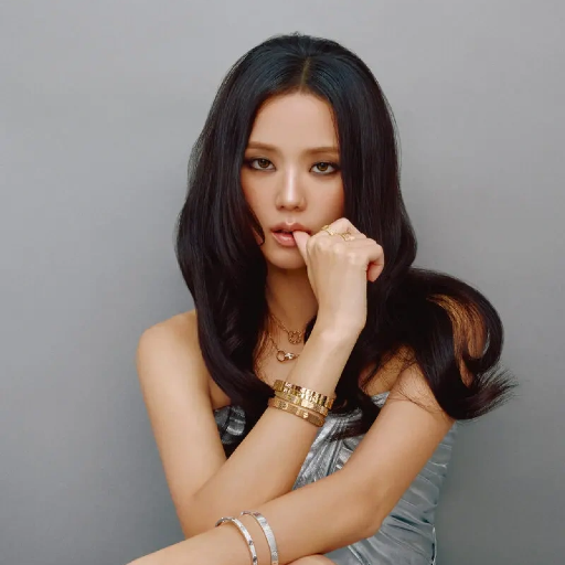 Jisoo gallery image