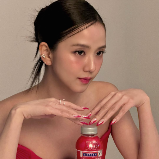 Jisoo gallery image